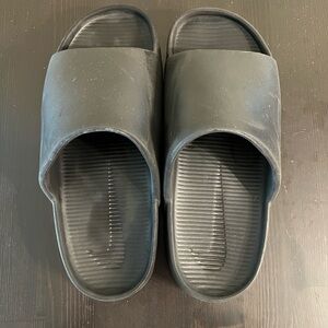 Nike Calm Slide Sandals M7/W8